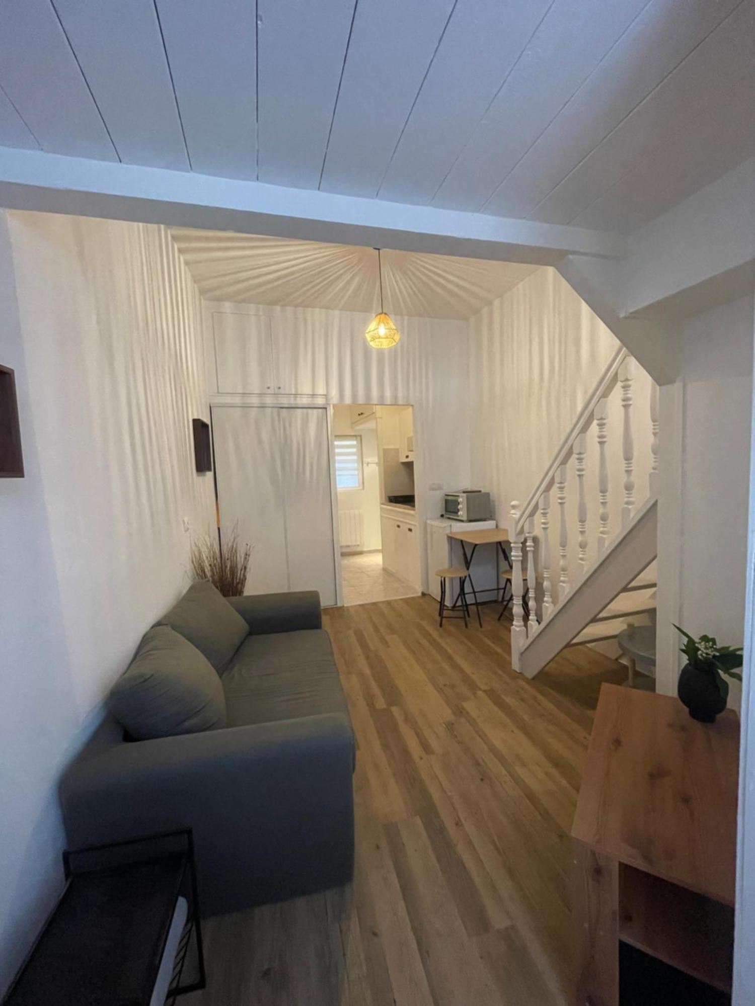 Cosy One1H20 De Paris Apartment Joigny Exterior photo